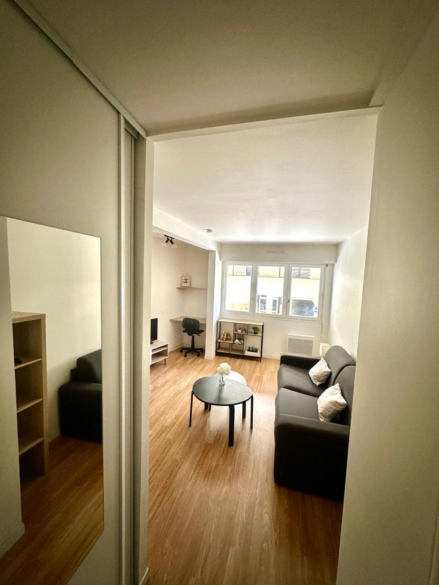 Magnifique Lumineux Et Confortable Au Coeur Du Centre-ville De Apartment Toulon